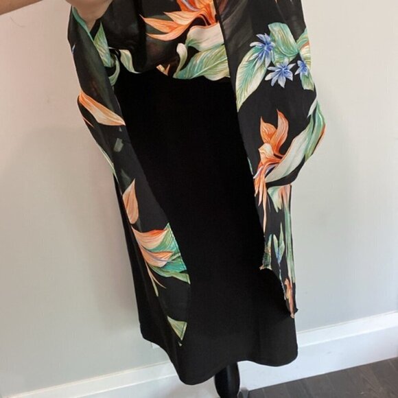 Amanda Black Floral Midi Dress size medium - Picture 7 of 13